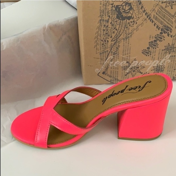 Free People Block Heel Slides Neon Pink - Picture 4 of 13